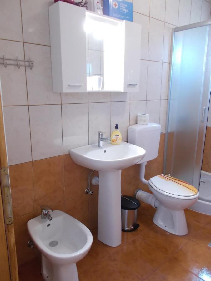 Apartment Oreskovic Krk Town Exterior foto